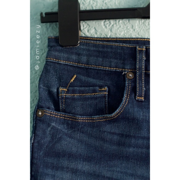 Mossimo | High Rise Stretchy Cuffed Denim Shorts - Picture 2 of 6